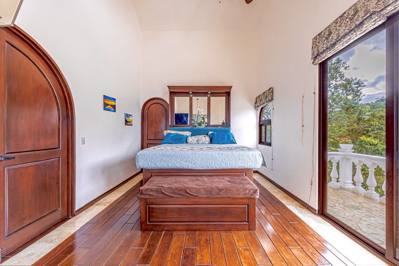 Bedroom with the double bed