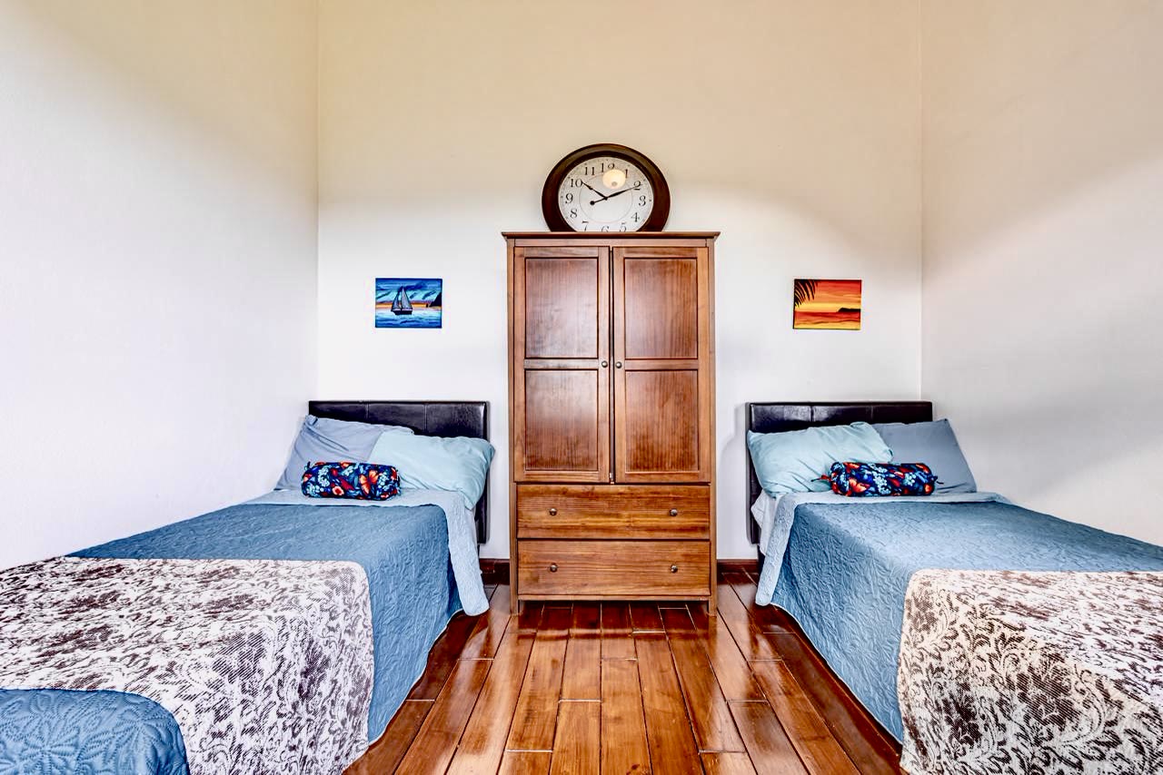 Guest bedroom